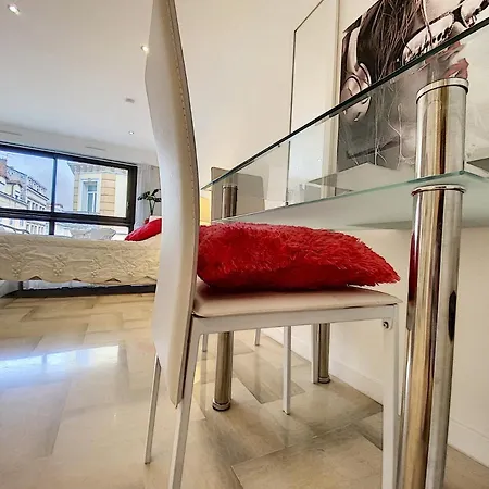 Apartment Gray D Albion Thi235 *