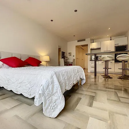 Apartment Gray D Albion Thi235 *